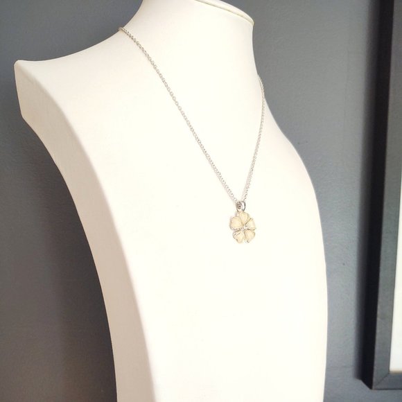 Cream flower pendant necklace with cz center and silver accents - Picture 4 of 12
